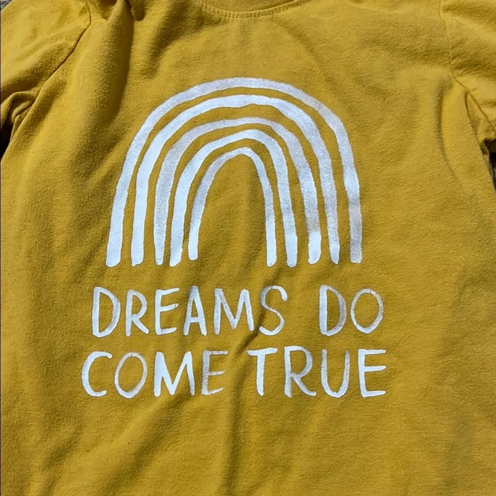 🔥3 for $10 Yellow Kids Shirt with Rainbow Design - Picture 3 of 4